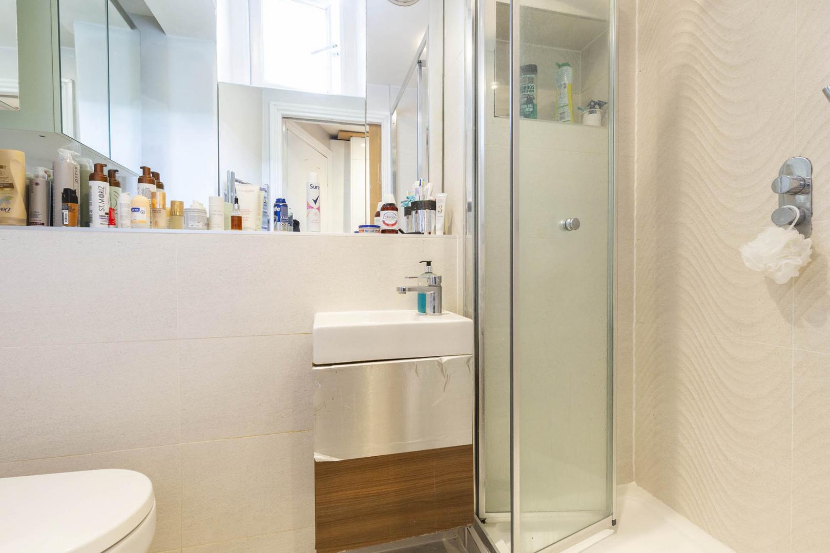 Modern and Central Apartment Loveridge Road, West Hampstead